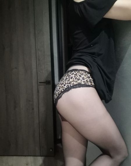 伊人.com_超清免费高清观看