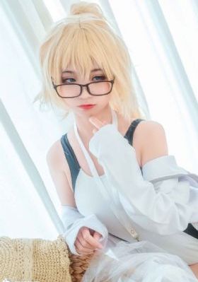 国产丰满眼镜女在线观看_欧美成人在线