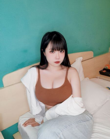 日本在线黄免费_HD高清电影在线