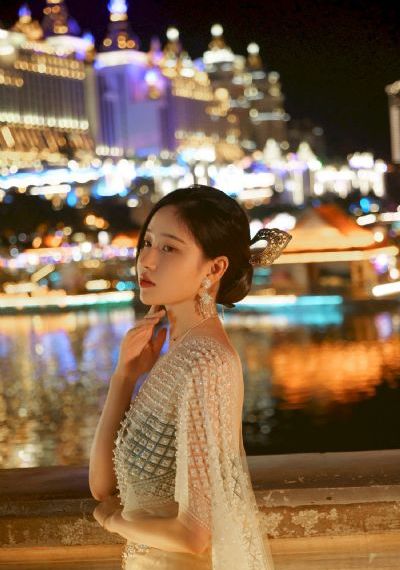 亚洲字幕第一人妻_超清免费在线播放