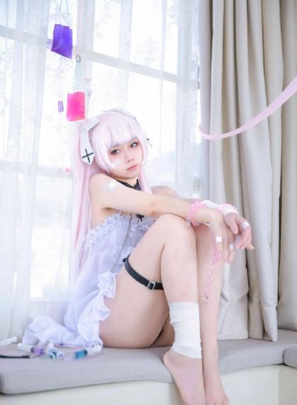 欧美巨鞭大战丰满少妇_4K电影在线观看