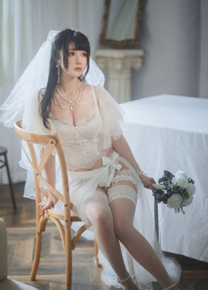 蜜桃臀久久伊人福利_1080高清视频观看