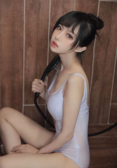 搜一个丰满的老女人a级毛片_超清免费观看韩国