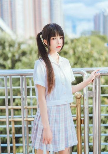 丝袜美女办公室床亲吻视频_1080P免费观看超清