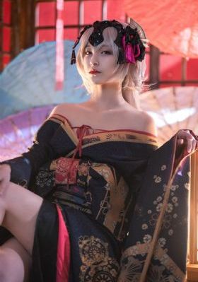 丰满少妇人妻hd高清大乳在线_迅雷极速版下载